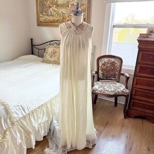 70s ivory Miss Elaine sleeveless nightgown dress fits like a medium